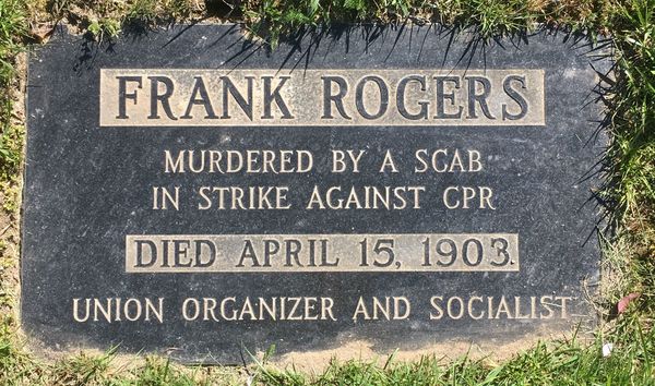 Titre original :  Image of the grave marker of Frank Rogers, Mountain View Cemetery
Vancouver, BC. 
Source: FindAGrave.com. Contributor: username Chichikov 