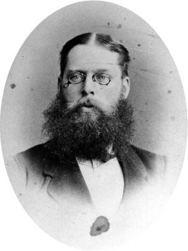 Original title:  Alexander McArthur (1843-1887). 
Source: Archives of Manitoba, McArthur, Alexander 1. 
From: http://www.mhs.mb.ca/docs/people/mcarthur_a.shtml 
