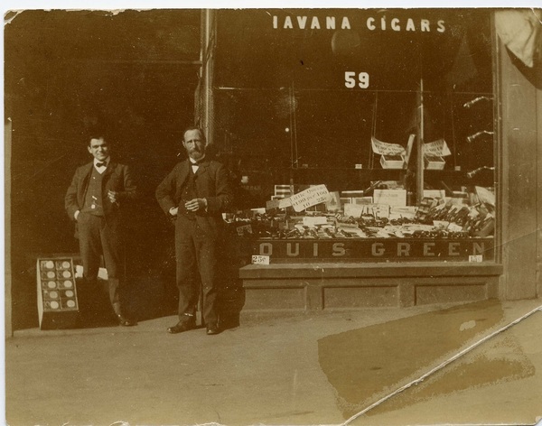 Original title:  Green’s Tobacco Shop 