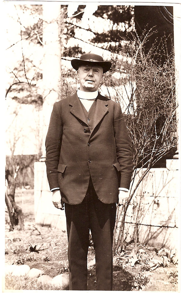 Original title:    Description George Exton Lloyd, Bishop of Saskatchewan 1922-1931 Date 1930s Source Family photograph owned by Franca Leeson (great-granddaughter) Author Unknown

